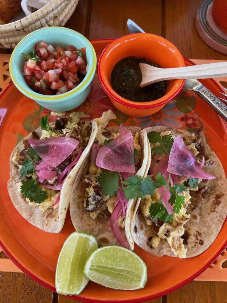 Breakfast at Zadún