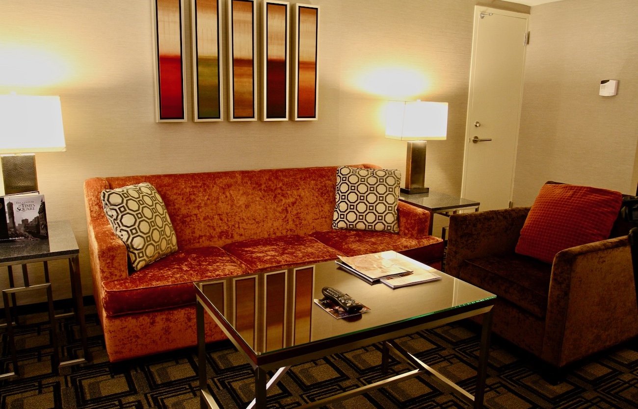 Picture of the living room at the Sheraton Times Square, New York.