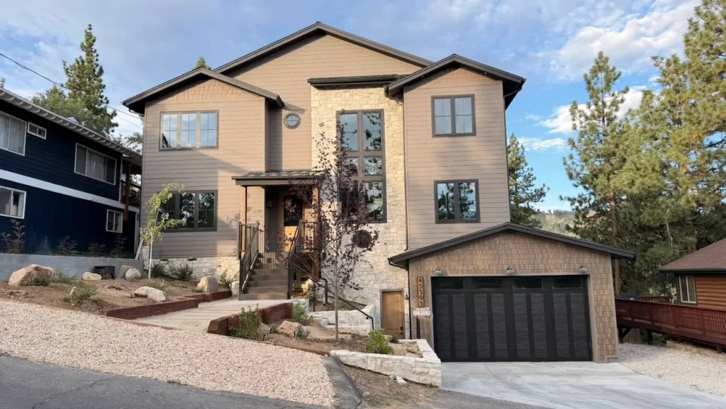 Exterior of Ridgecrest Resort, a luxury custom mountain home in Big Bear Lake, California.